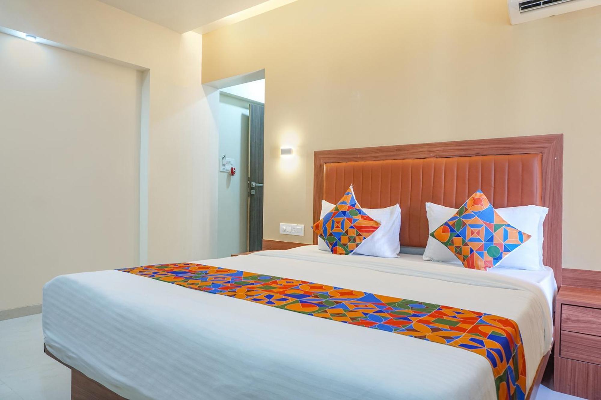 Fabhotel Emersion Residency - High Street Near Laxman Nagar, Baner Pune Exterior photo